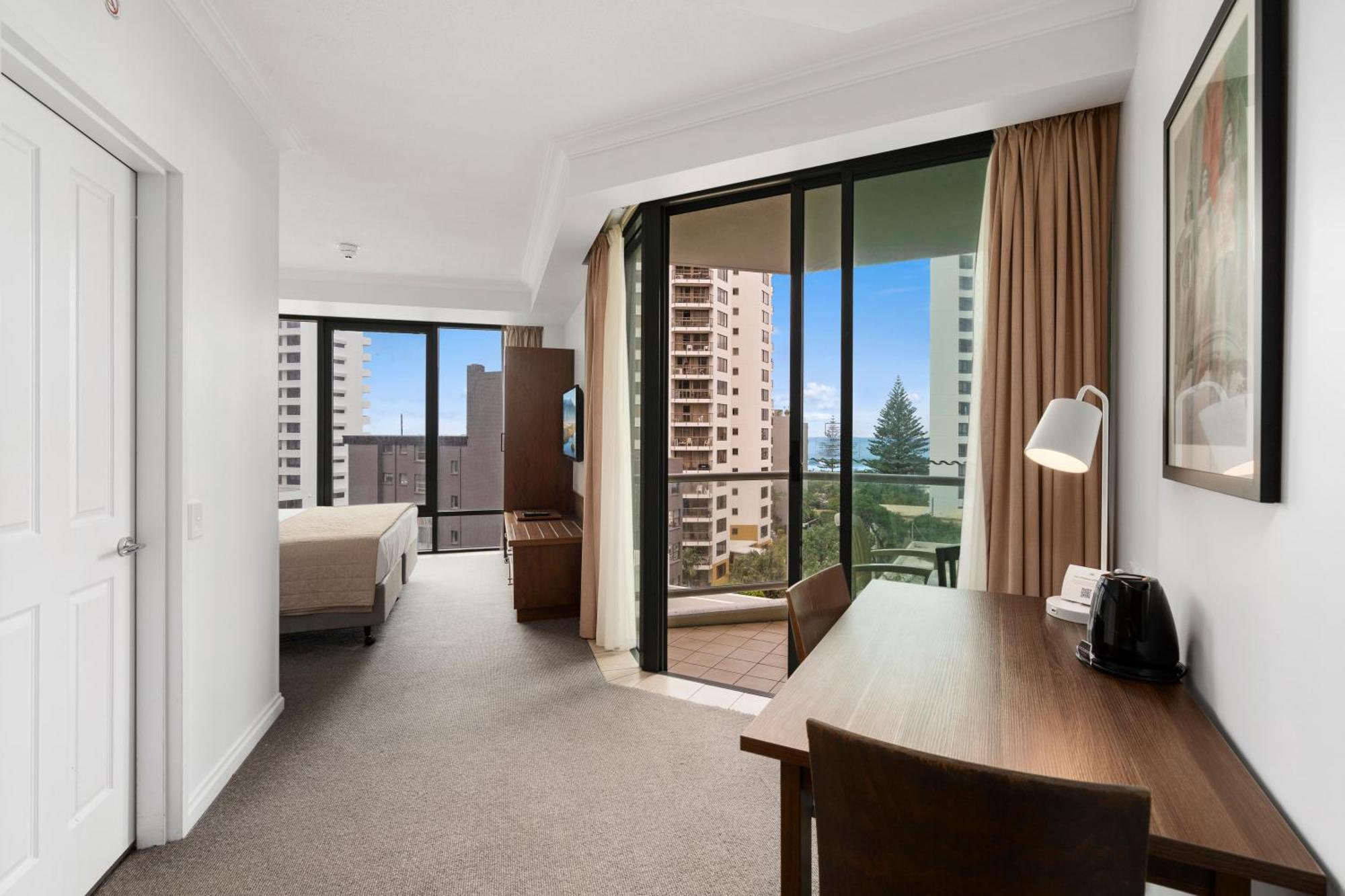 Legends Apartments - Qstay Gold Coast Exterior photo