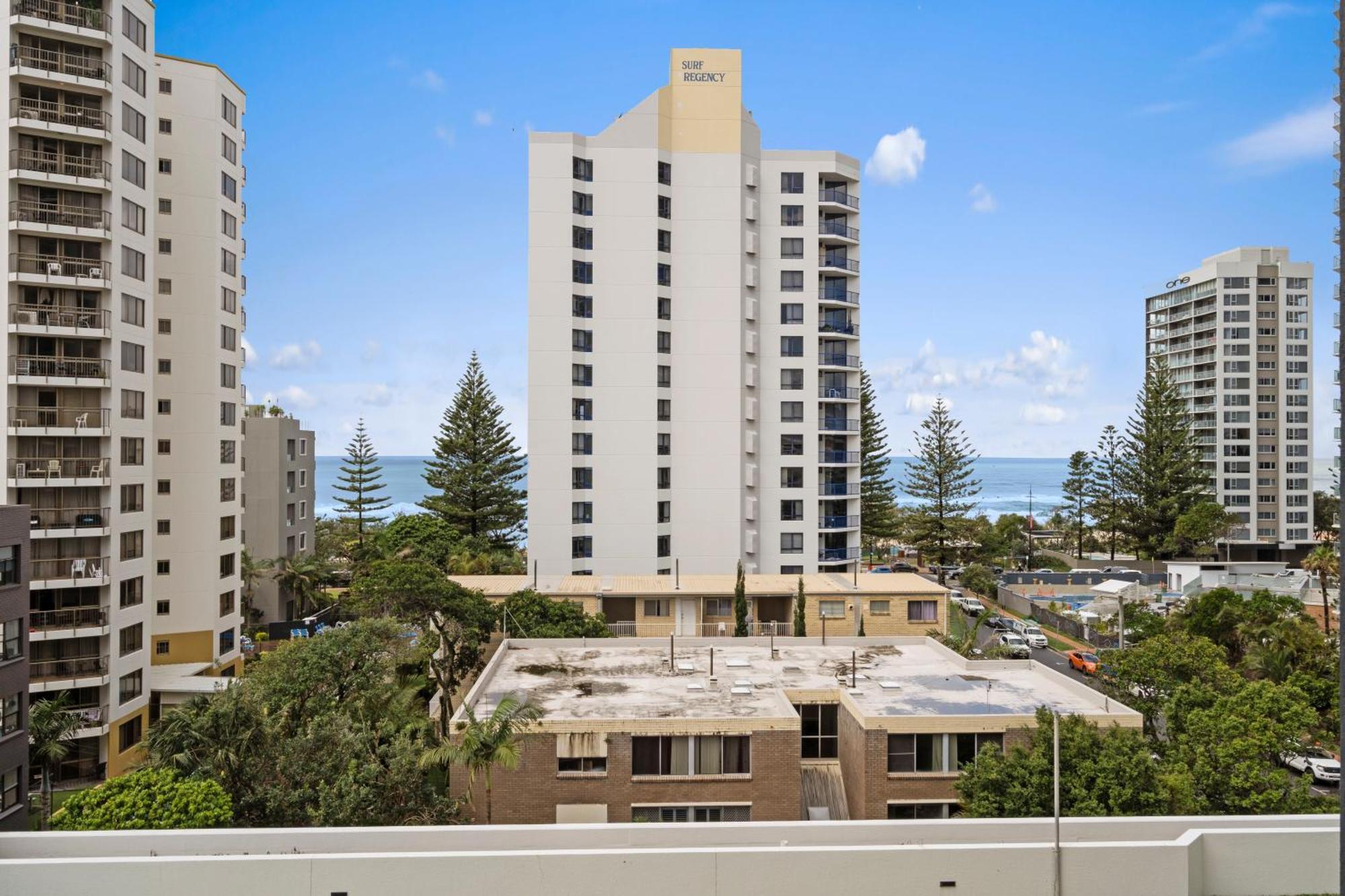 Legends Apartments - Qstay Gold Coast Exterior photo