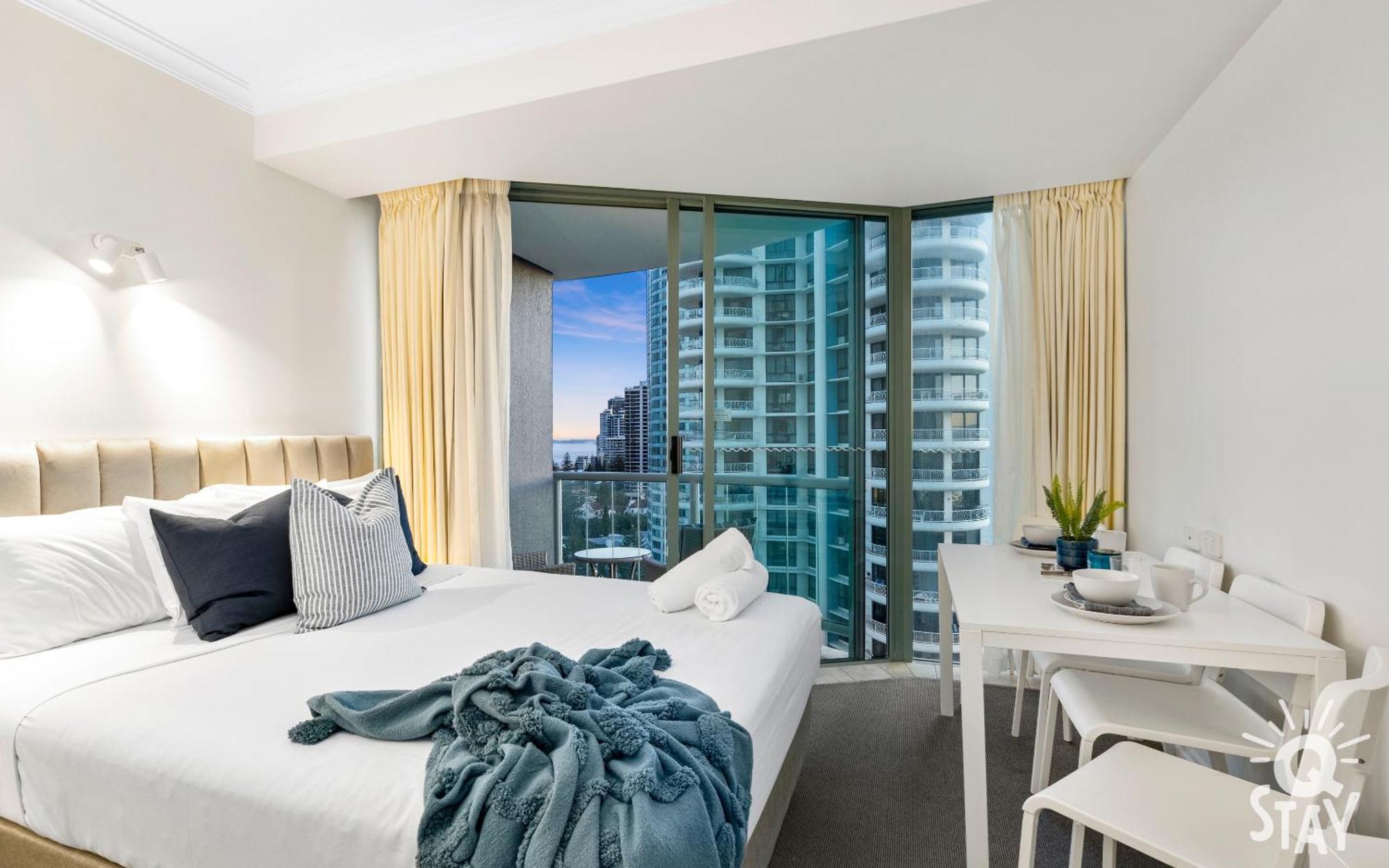 Legends Apartments - Qstay Gold Coast Exterior photo