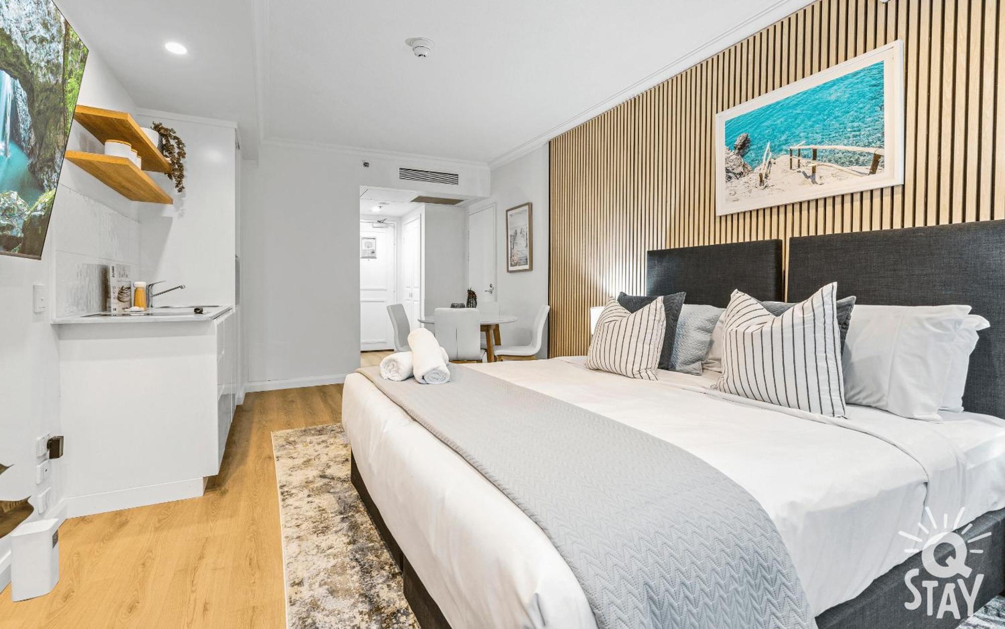 Legends Apartments - Qstay Gold Coast Exterior photo
