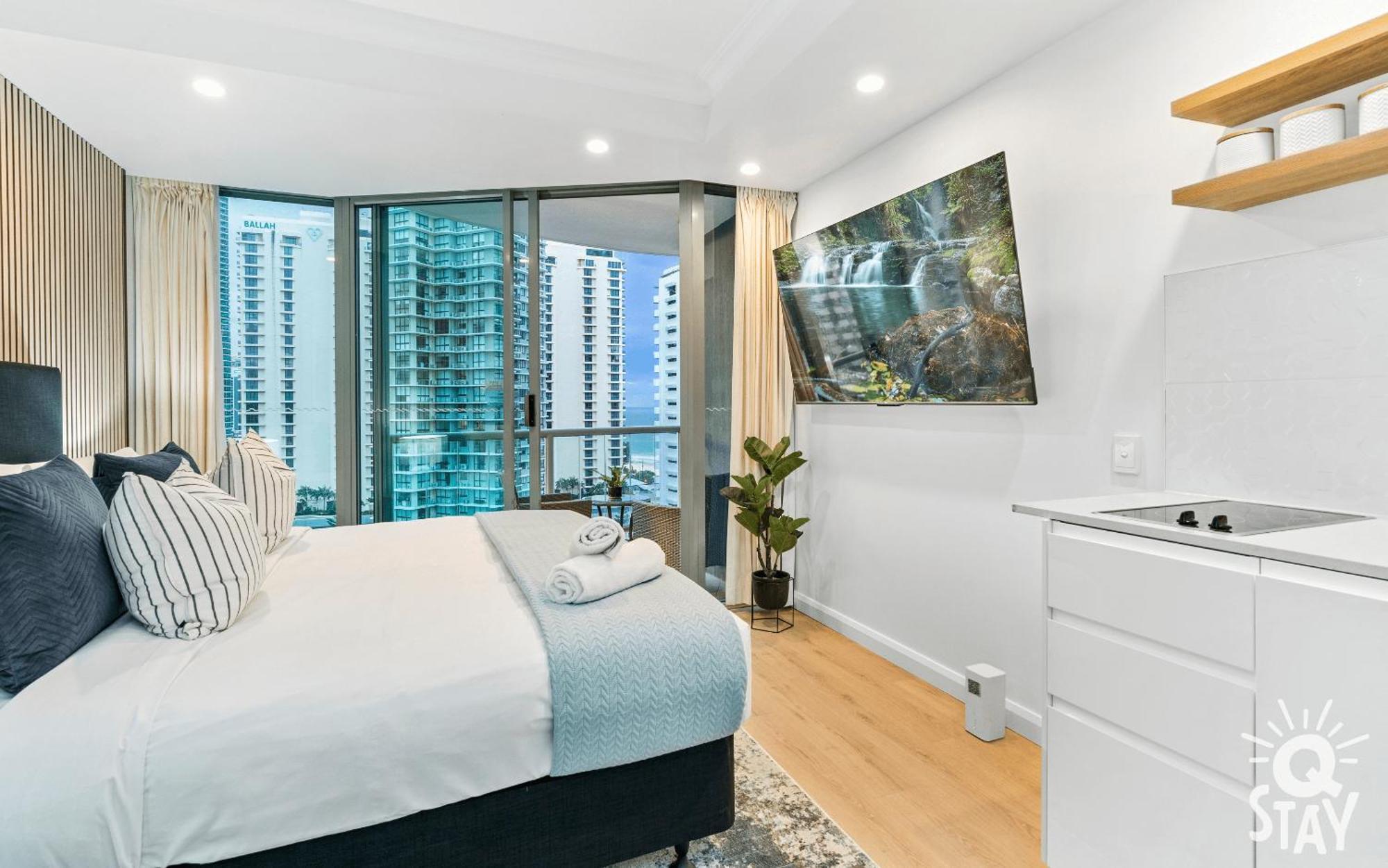 Legends Apartments - Qstay Gold Coast Exterior photo